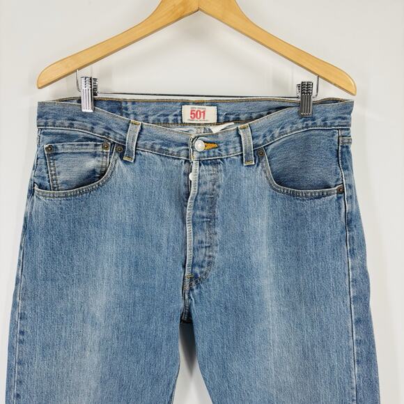Levis 501 Jeans Mens 36 X 30 Button Fly Straight Leg Medium Wash Blue Denim - Picture 5 of 10